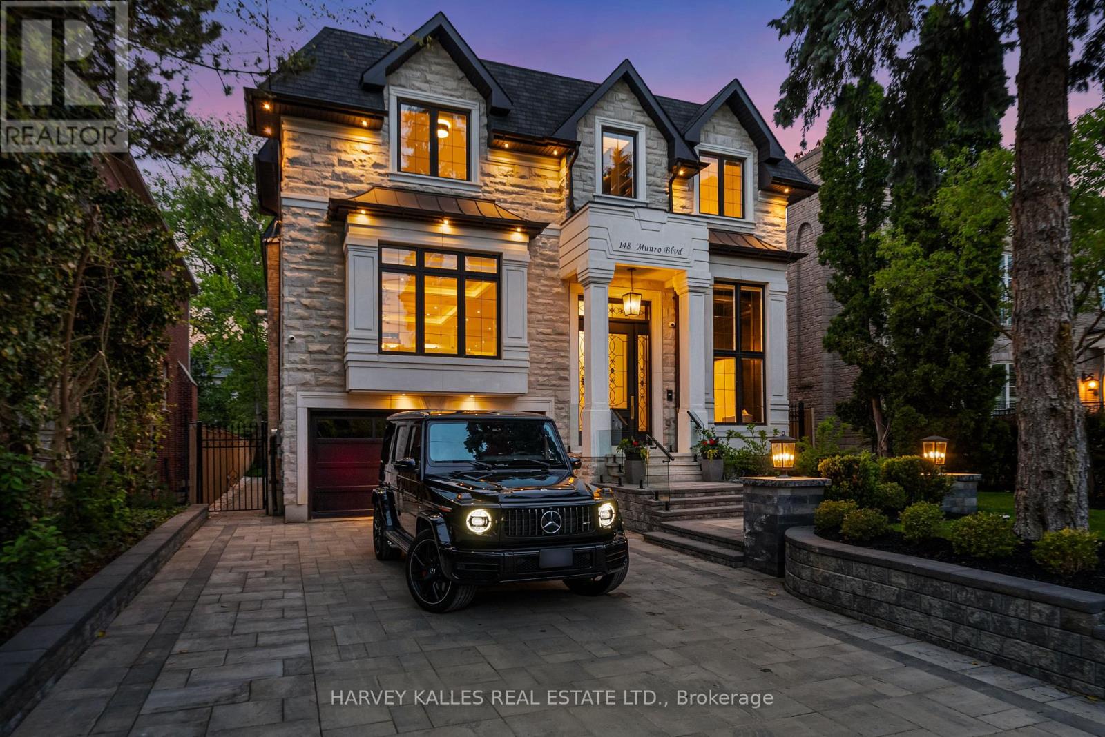 148 MUNRO BOULEVARD