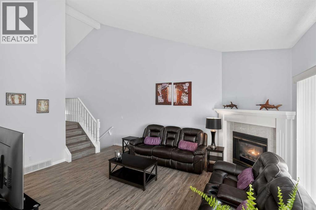 156 Sunlake Gardens SE