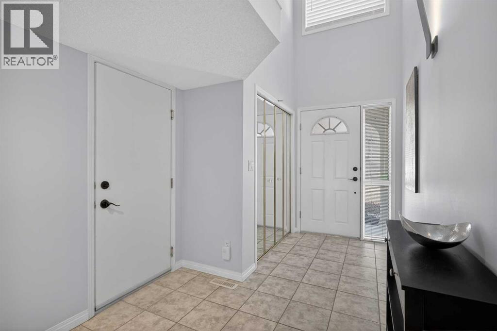 156 Sunlake Gardens SE