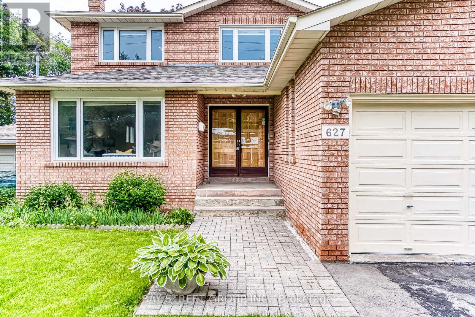 627 CONACHER DRIVE