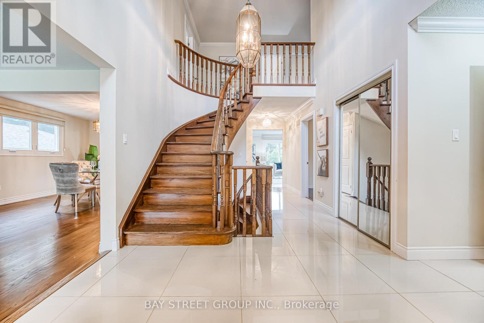 627 CONACHER DRIVE