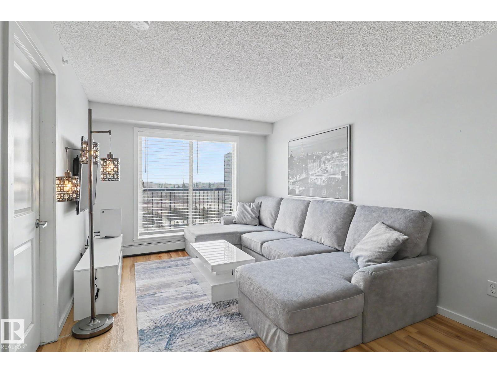 #451 1196 HYNDMAN RD NW