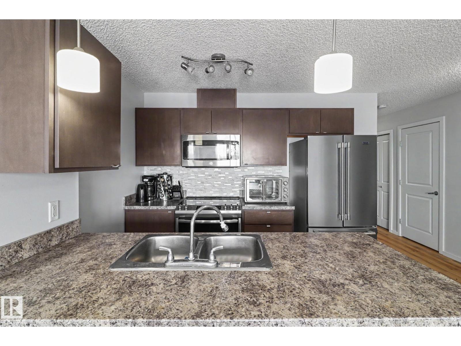 #451 1196 HYNDMAN RD NW