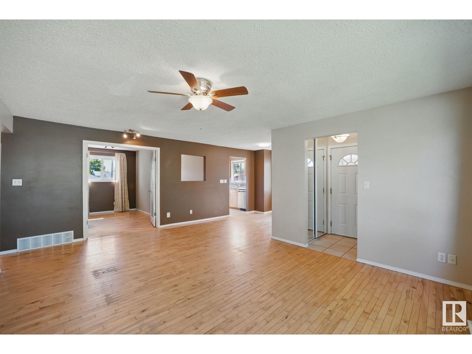 12929 87 ST W NW
