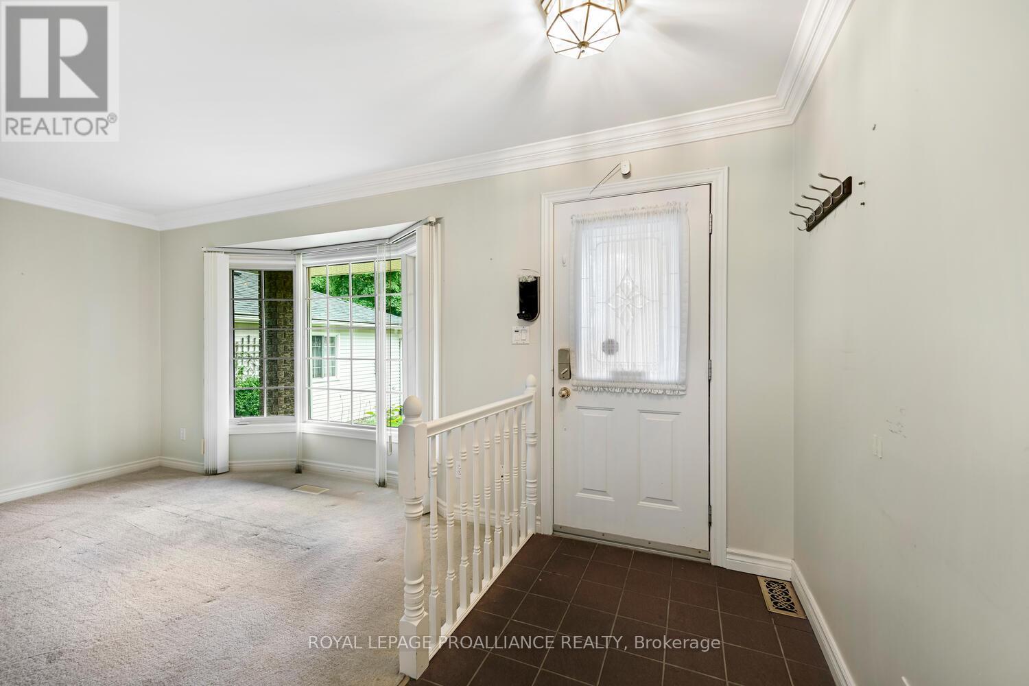 1003 MONTROSE STREET