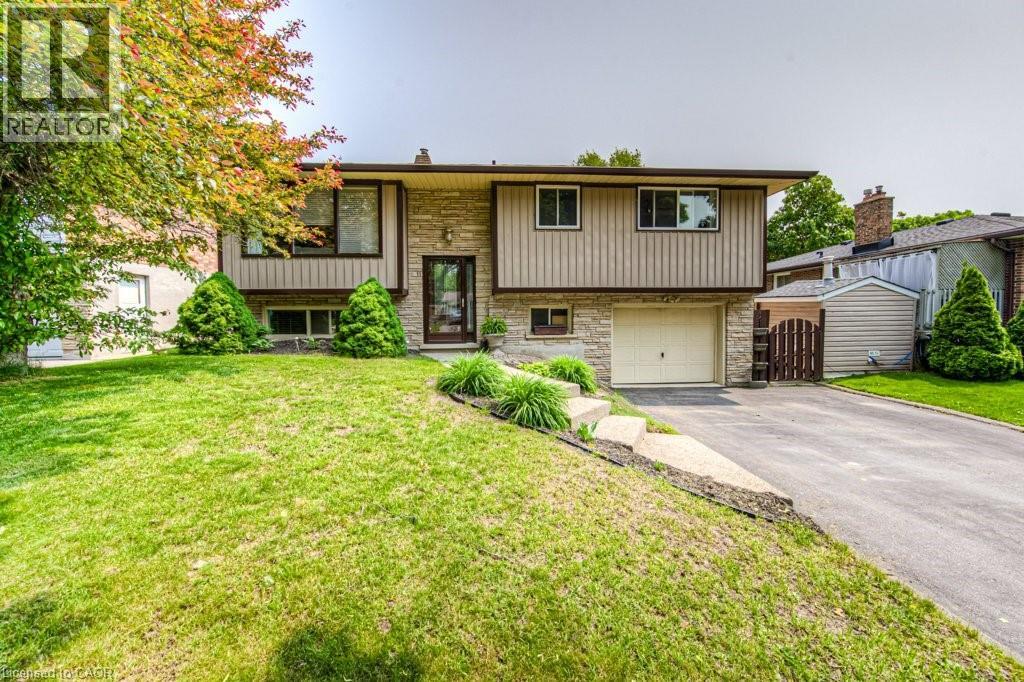 11 COACH HILL Drive