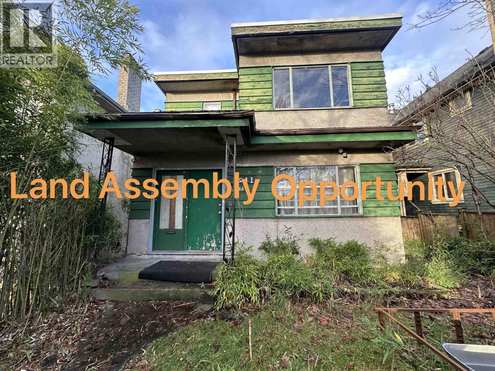 Photo 1 of 2 — 1933 E BROADWAY, Vancouver, BC V5N1W4
