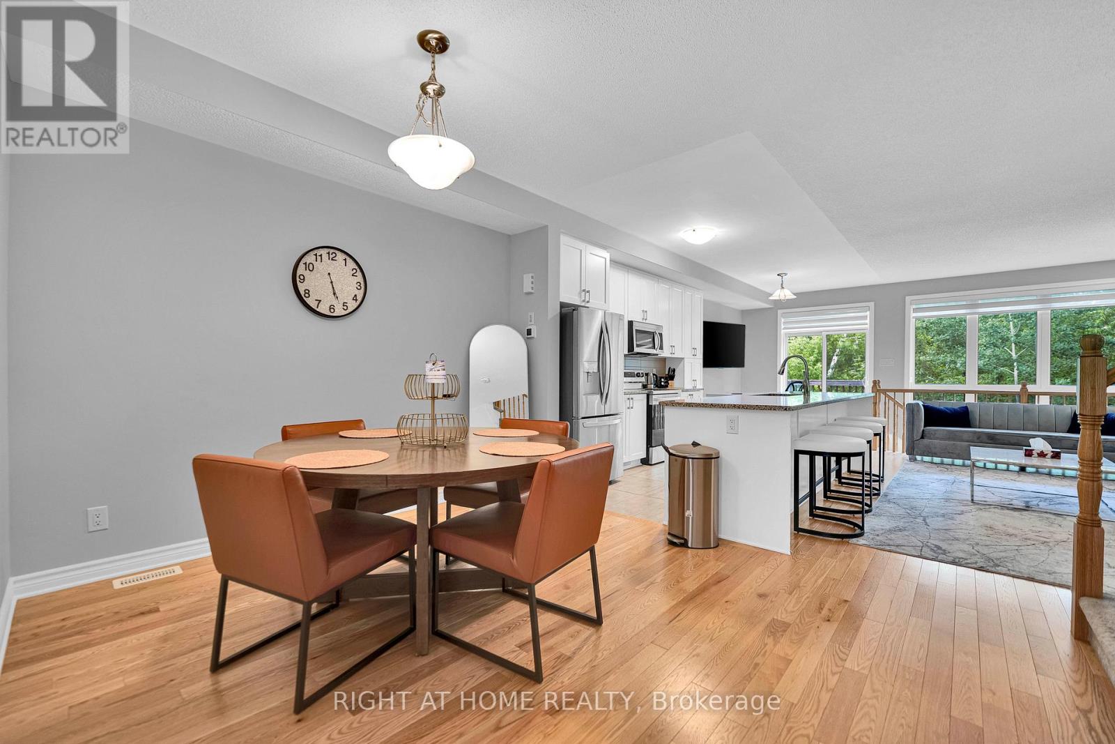 720 DEARBORN