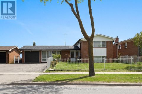 83 JOHN GARLAND BOULEVARD Toronto (Mount Olive-Silverstone-Jamestown) ON M9V1N5