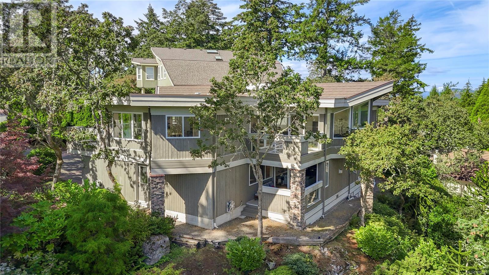 4394 Wildflower Lane