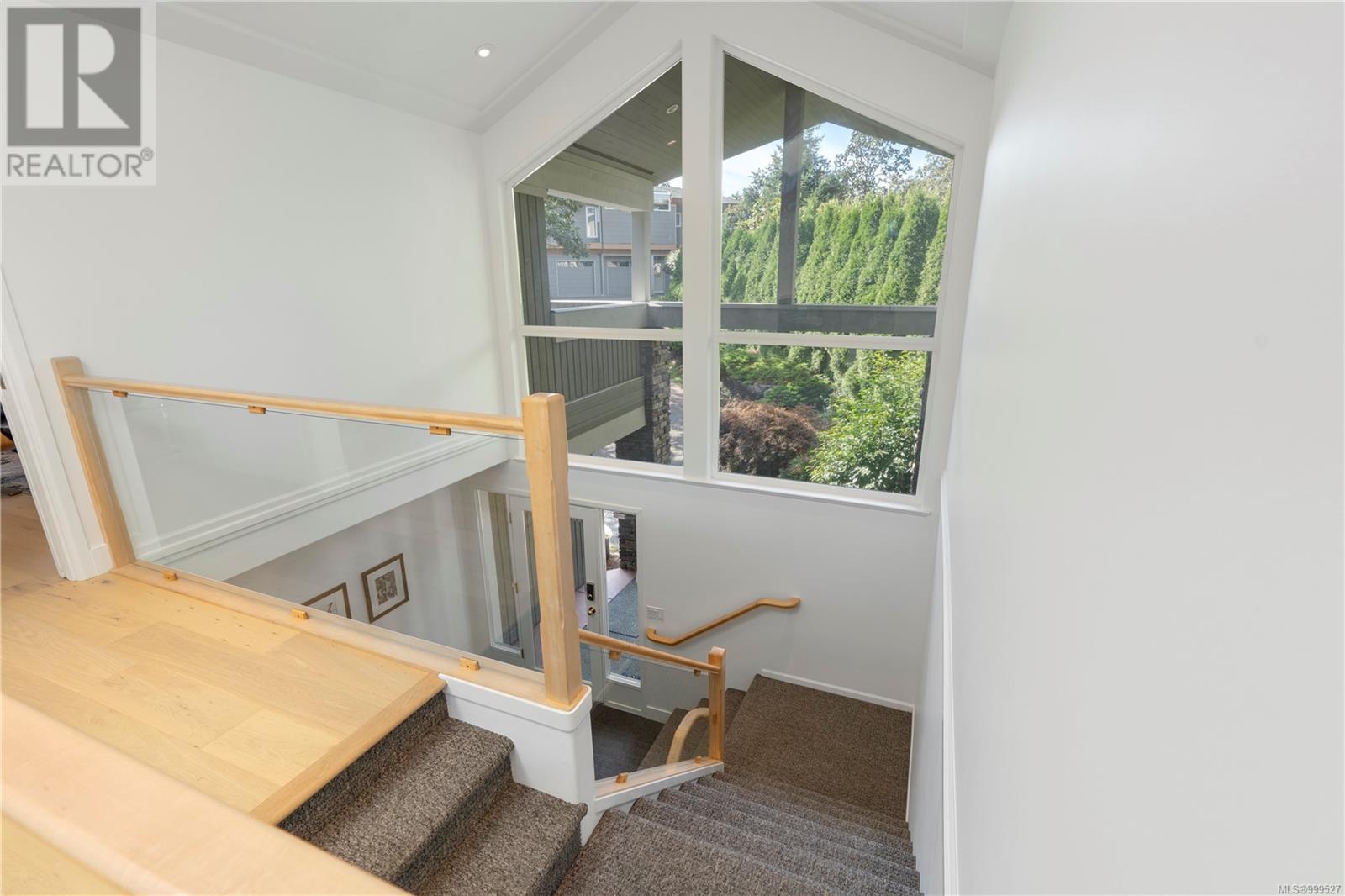 4394 Wildflower Lane