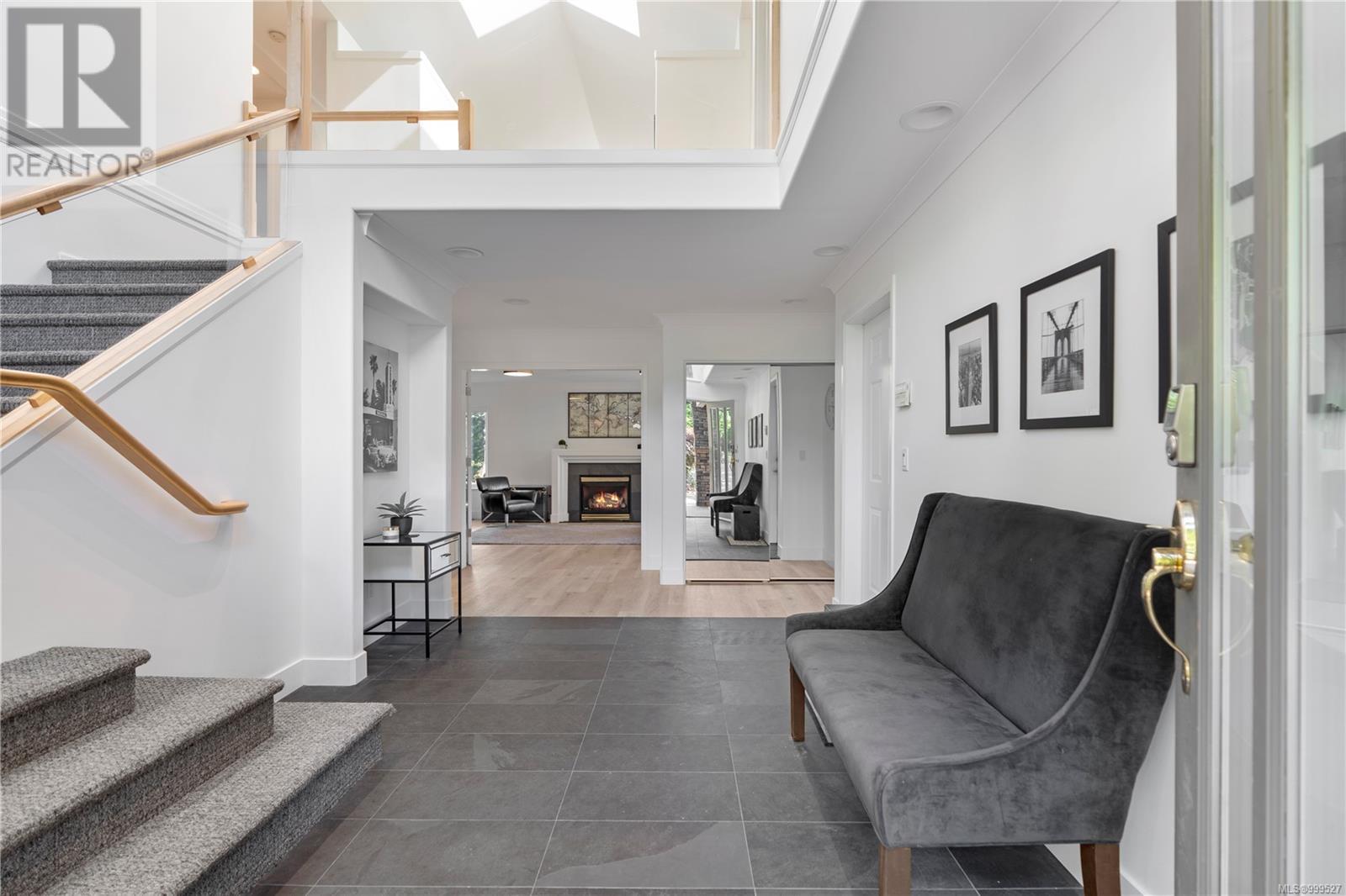 4394 Wildflower Lane