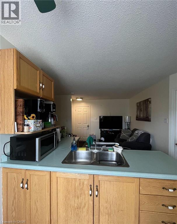 14 OLD ORCHARD Glen Unit# side unit