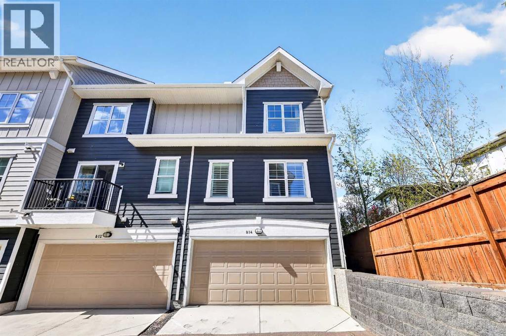 814 Cranbrook Walk SE