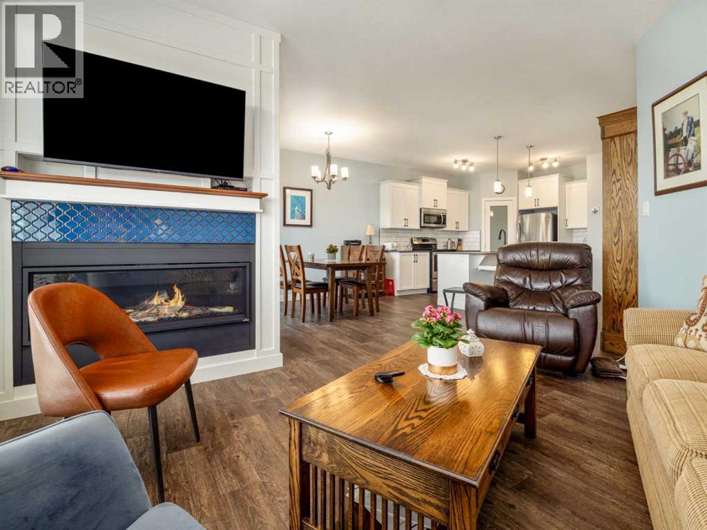 514 Mary Cameron Crescent N