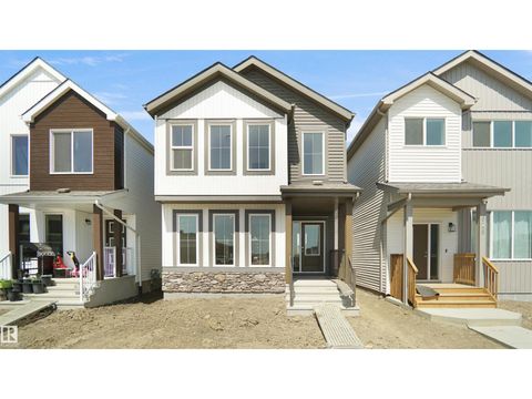41 FICUS WY Fort Saskatchewan AB T8L0Z5