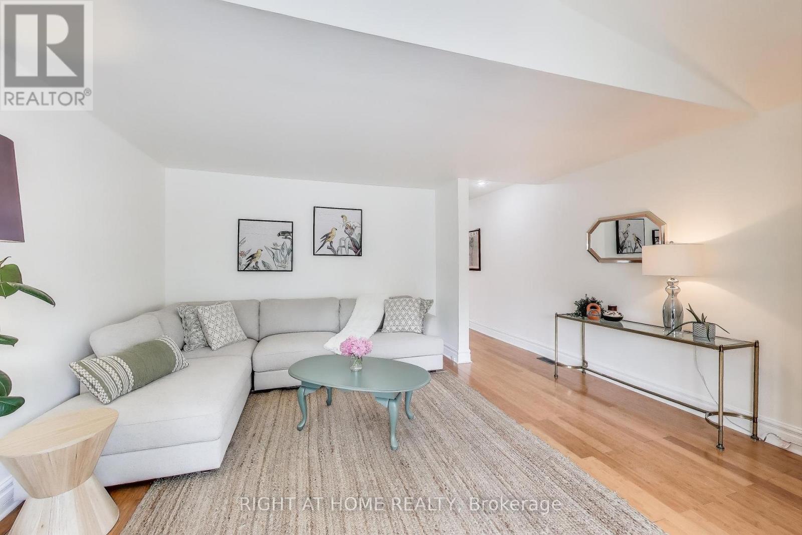 2 SUTHERLAND AVENUE