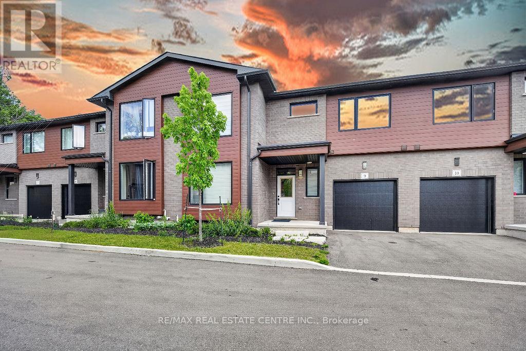 9 - 264 BLAIR ROAD