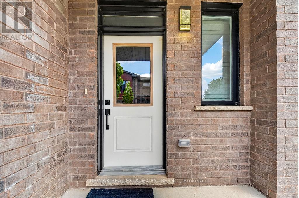 9 - 264 BLAIR ROAD