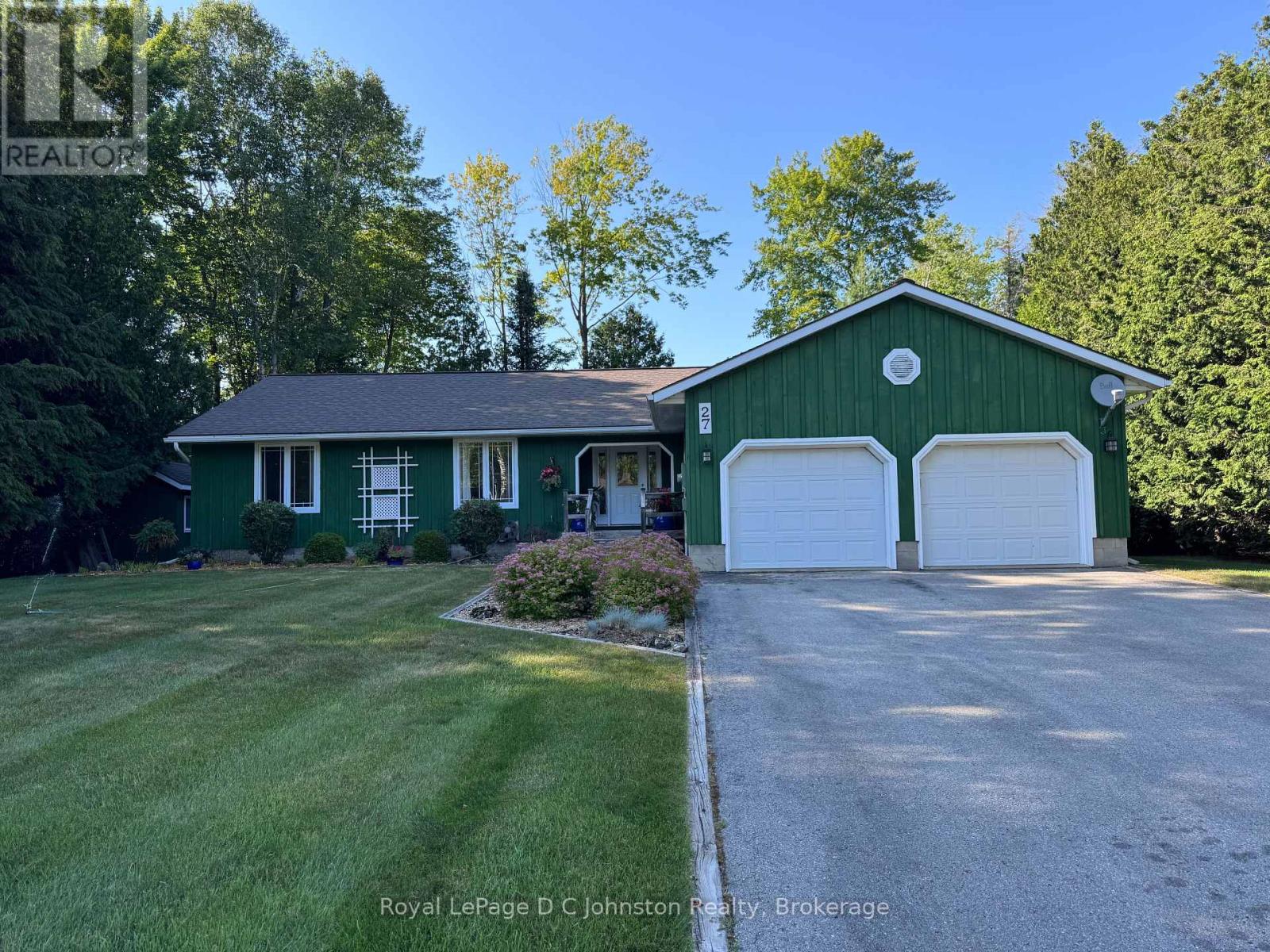 27 GREMIK CRESCENT