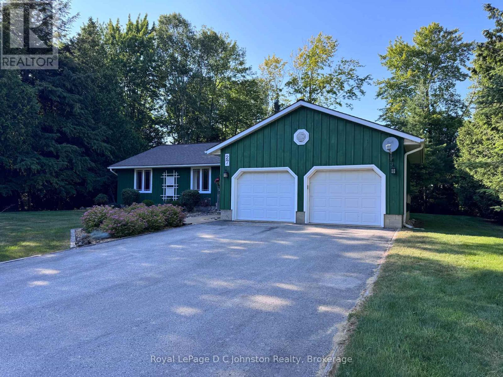 27 GREMIK CRESCENT