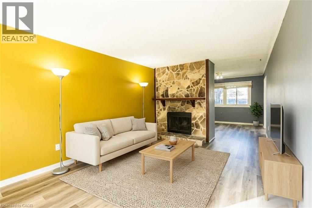 121 UNIVERSITY Avenue E Unit# 102