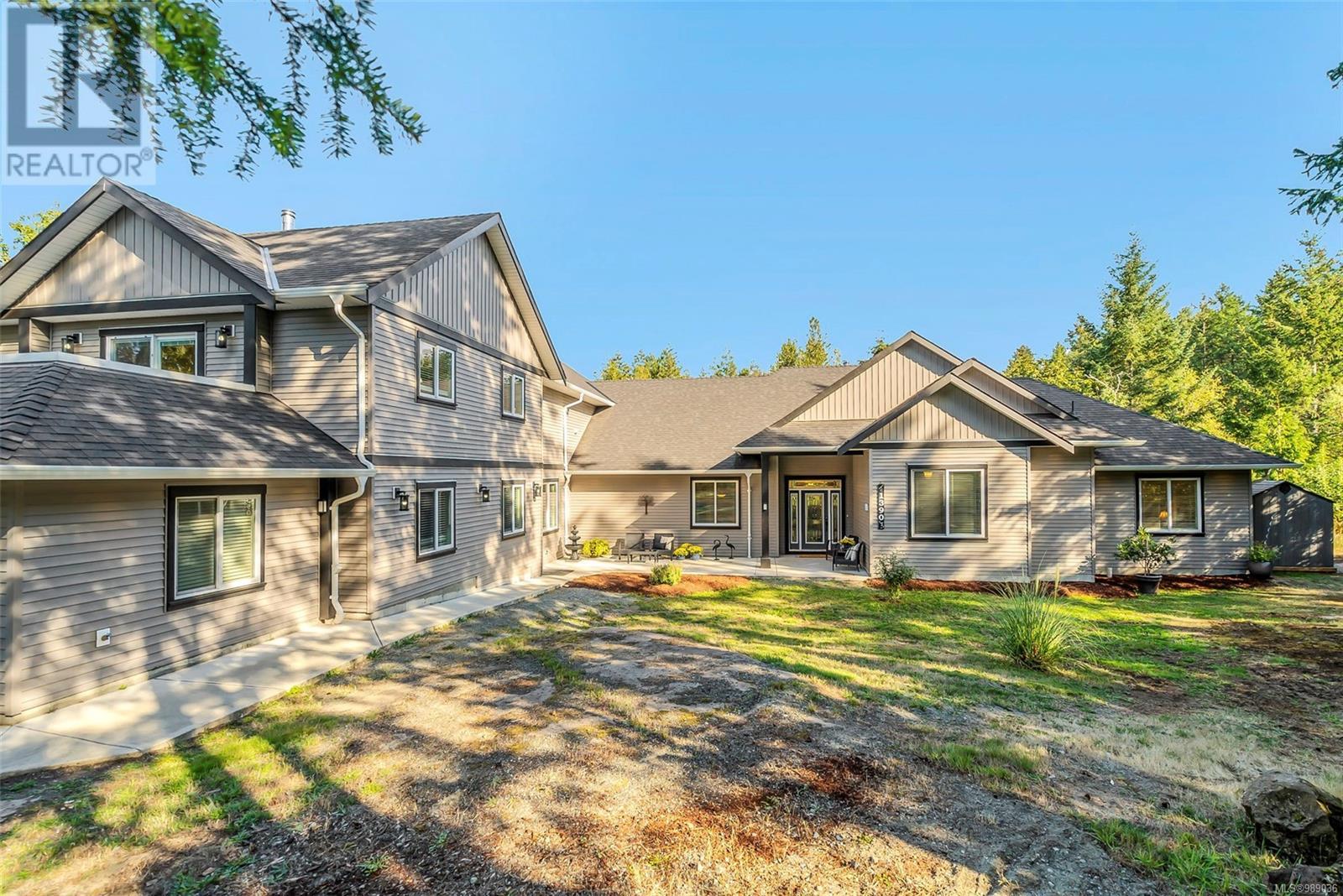 1390 Kurtis Cres