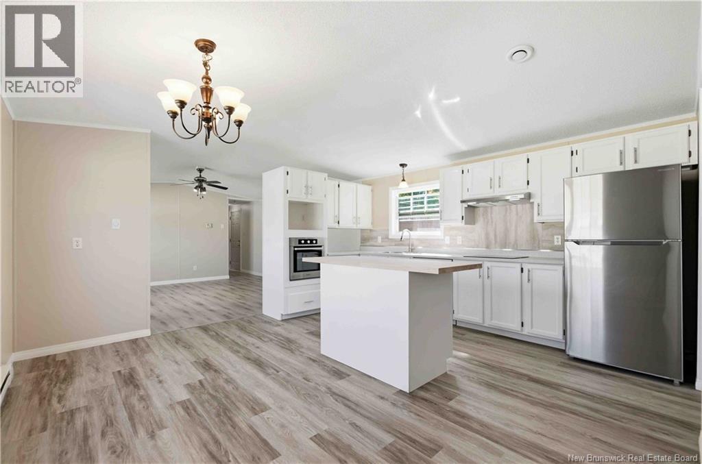 21 Leslee Drive