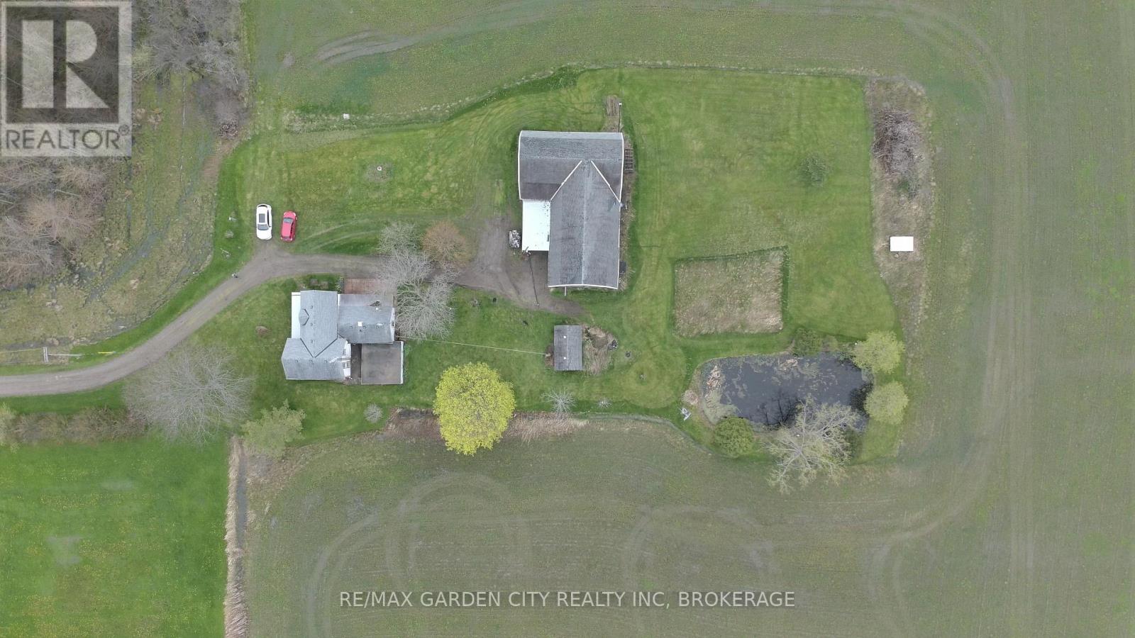 732 CEDAR BAY ROAD W
