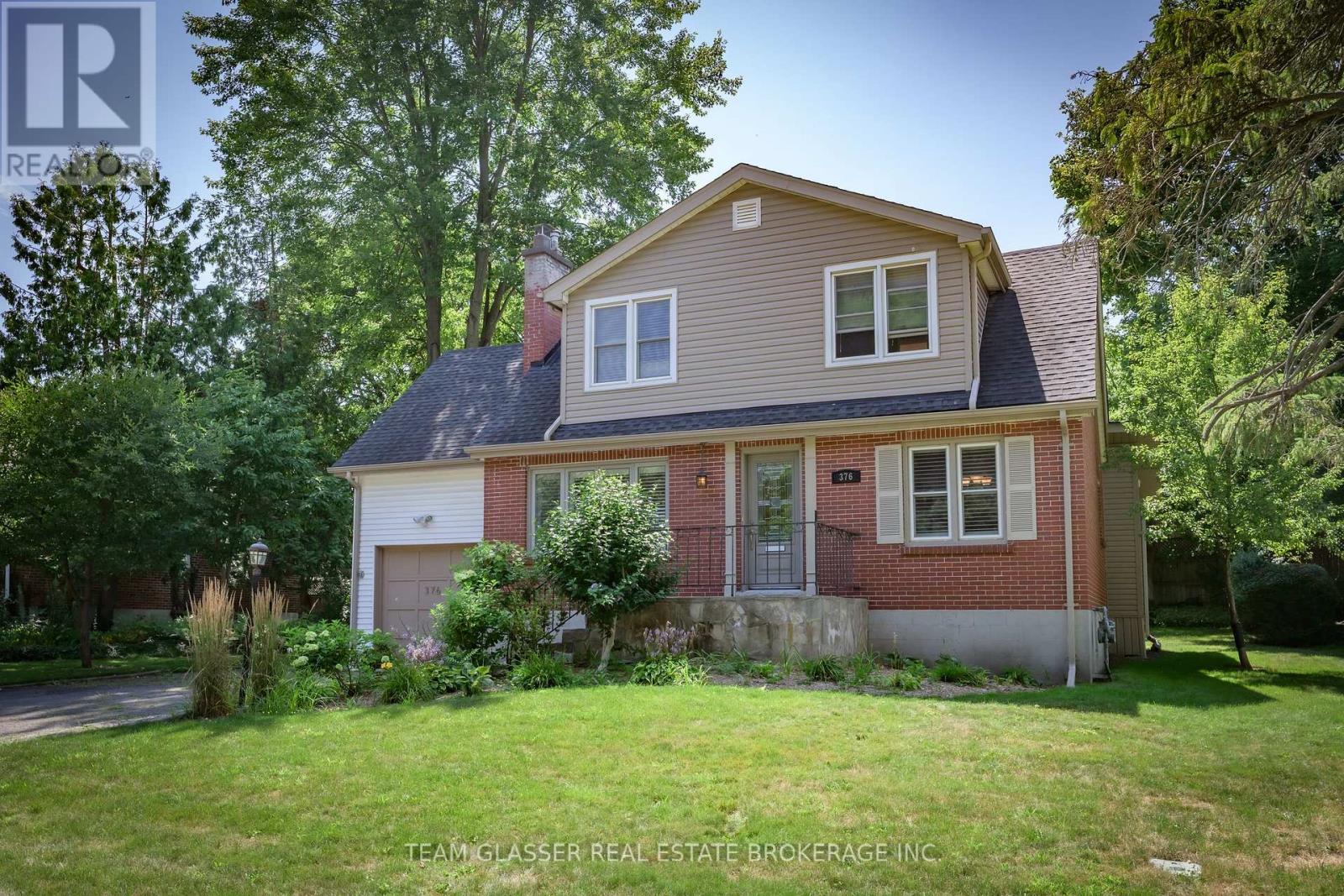 376 CEDAR AVENUE