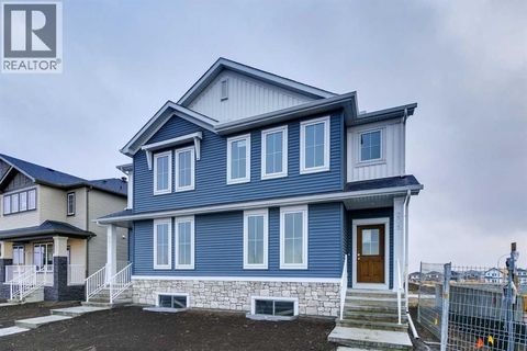205 Bridgeport Gate Chestermere AB T1X3E2