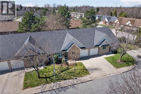 165 MAIN Street E Unit# 13 Grimsby ON L3M1P2