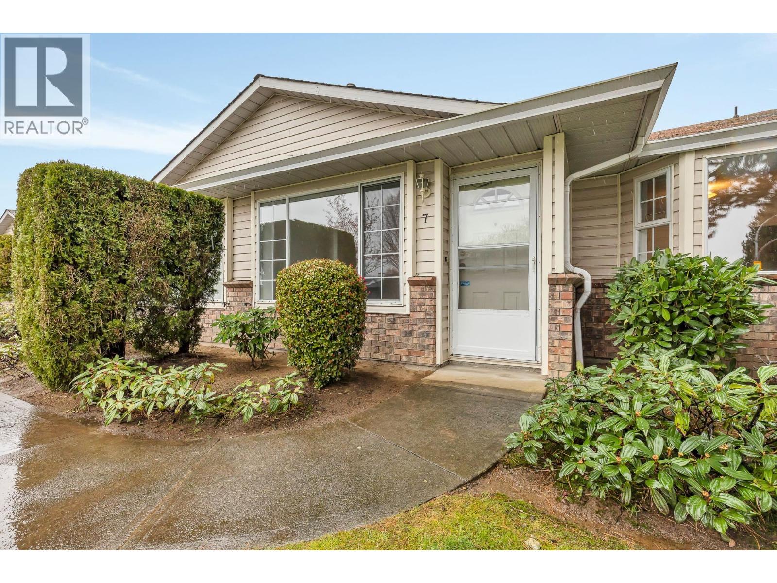 7 19249 HAMMOND ROAD