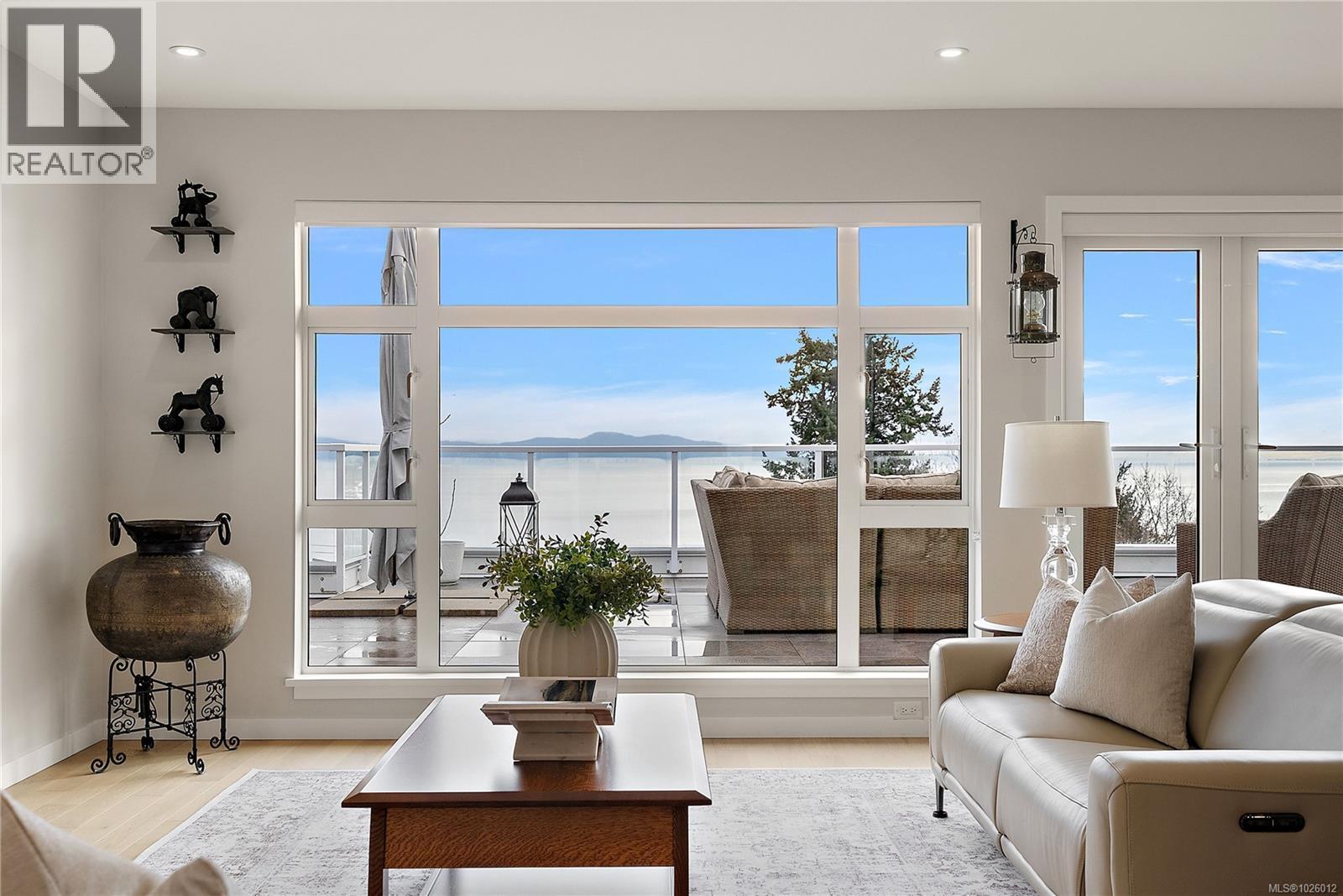 410 5118 Cordova Bay Rd