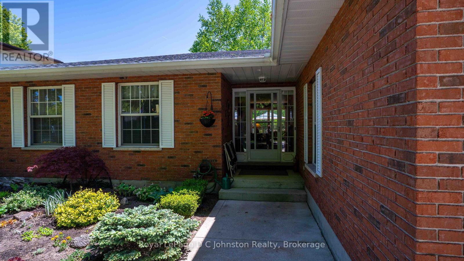 86 BREADALBANE STREET S