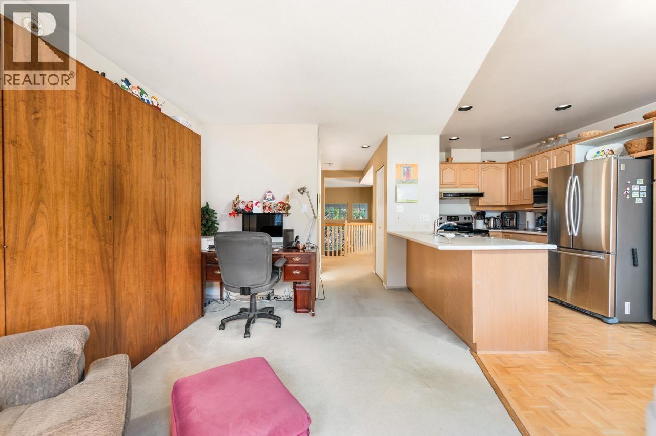 233 WATERLEIGH DRIVE