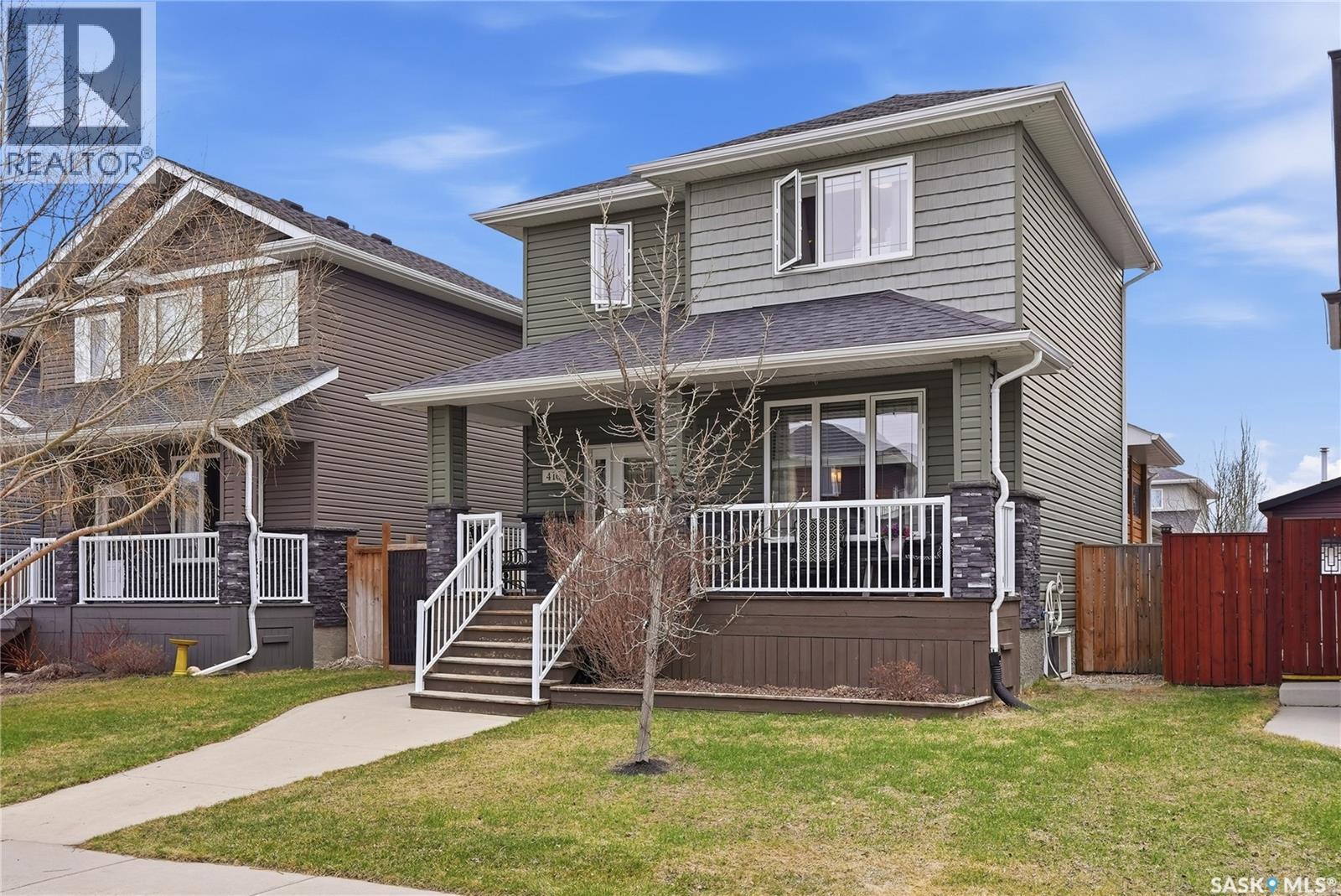 416 Golden Willow WAY