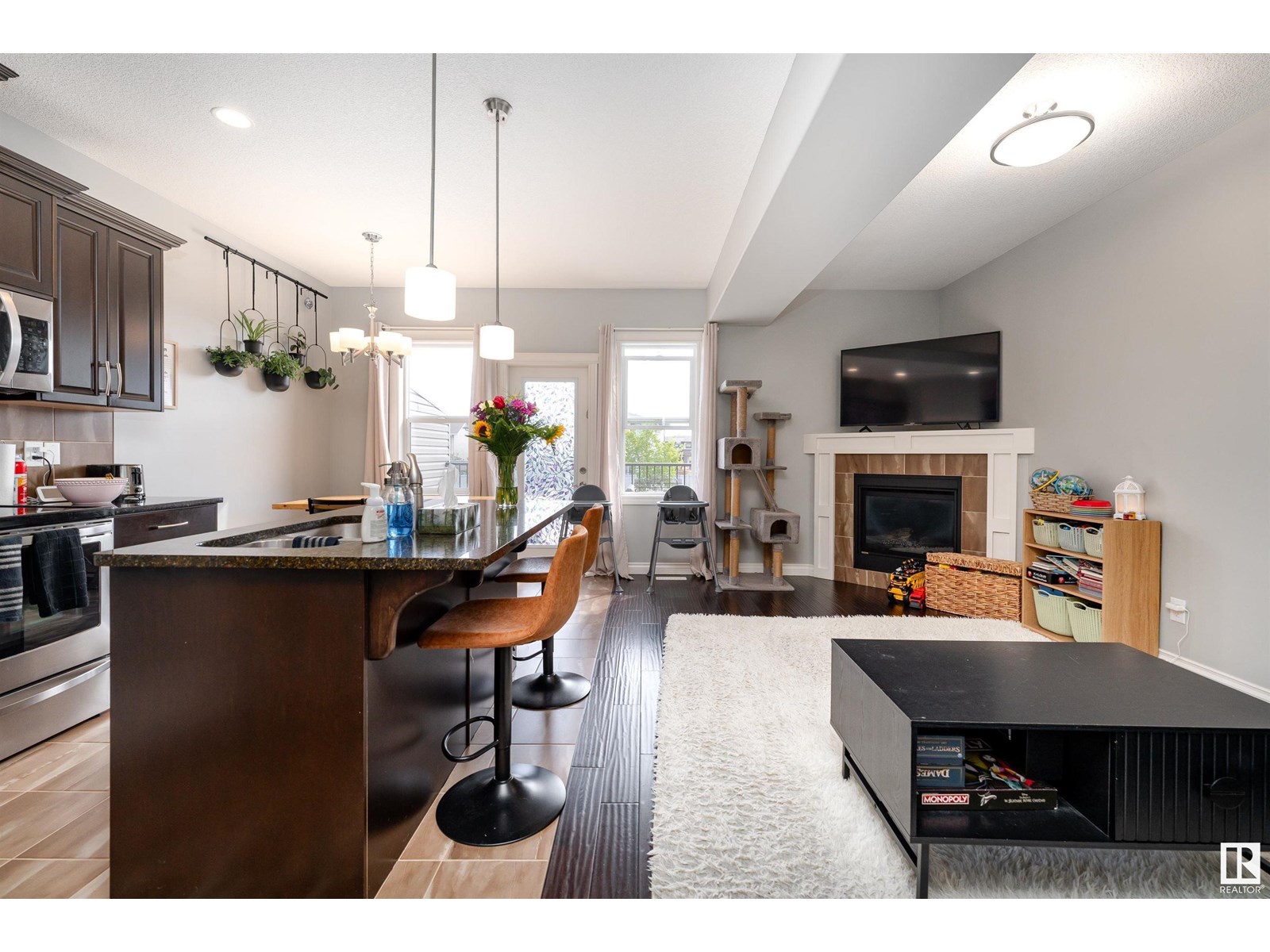 39 RICHMOND LI