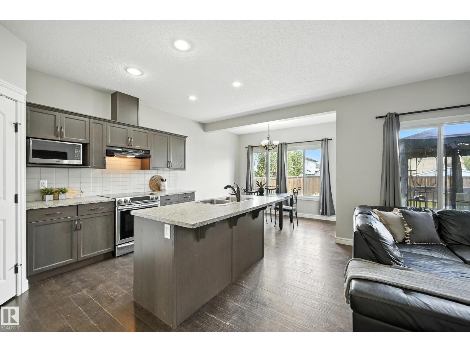 54 WOODBRIDGE LI