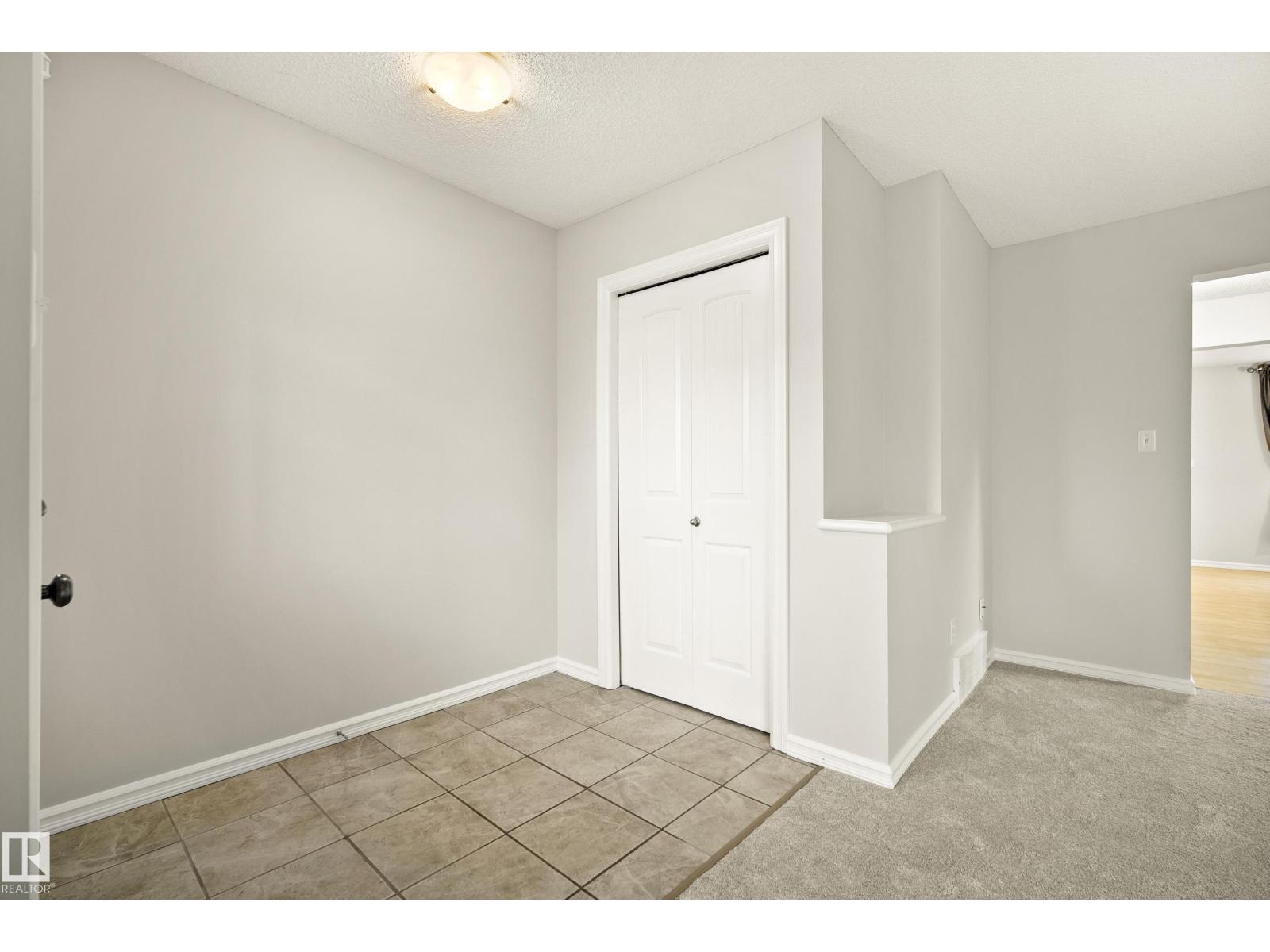 2369 27 AV NW NW