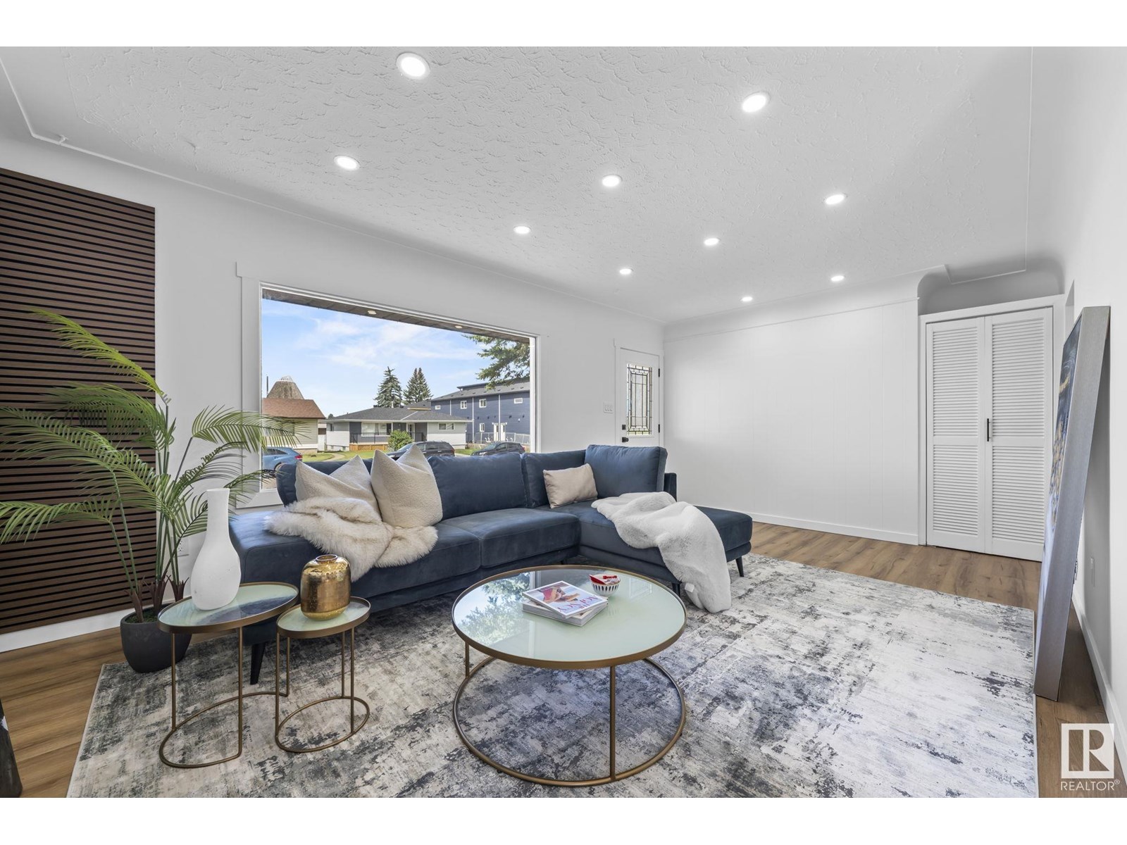 13123 85 ST NW