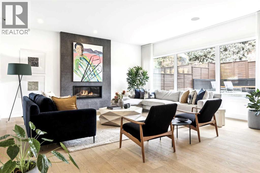 708 Crescent Boulevard SW