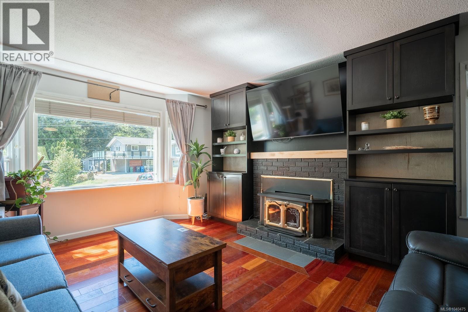 3716 Howden Dr