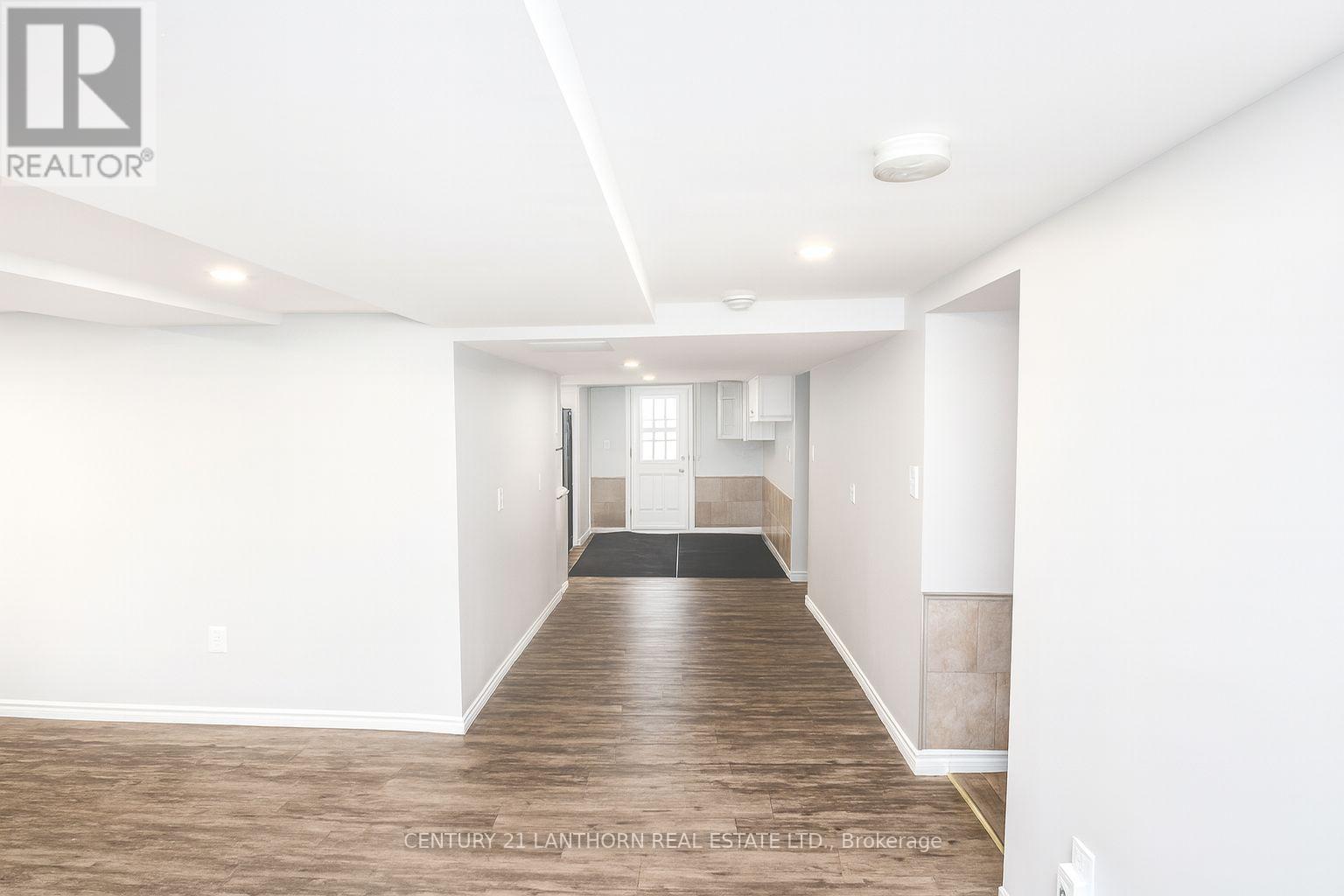 2 - 32 ONTARIO STREET