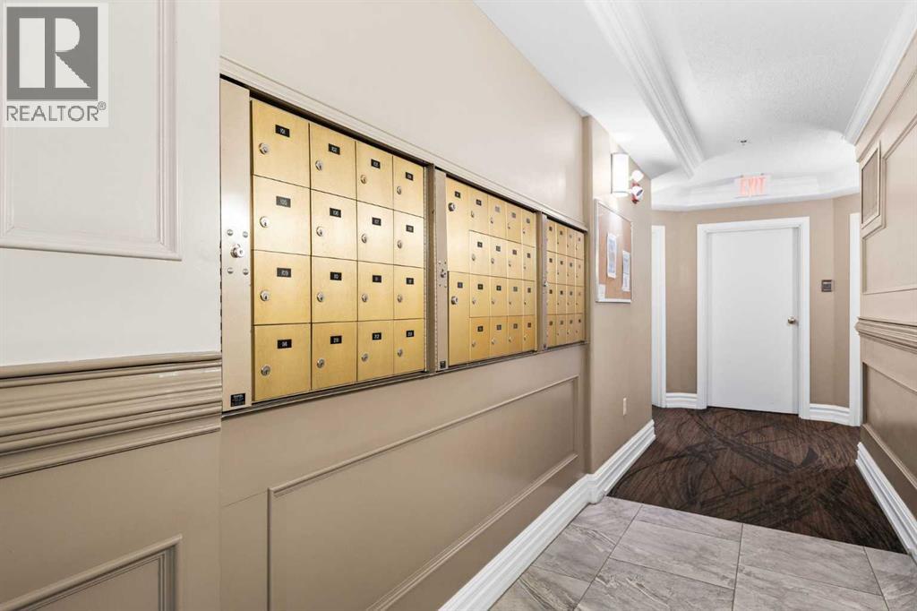 503, 2422 Erlton Street SW