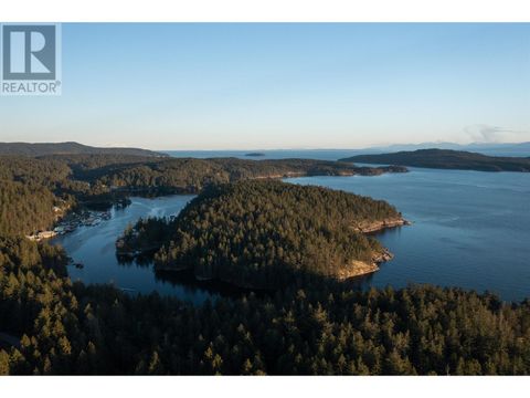 Lot A-B TURNAGAIN ISLAND Halfmoon Bay BC V7Z1B7