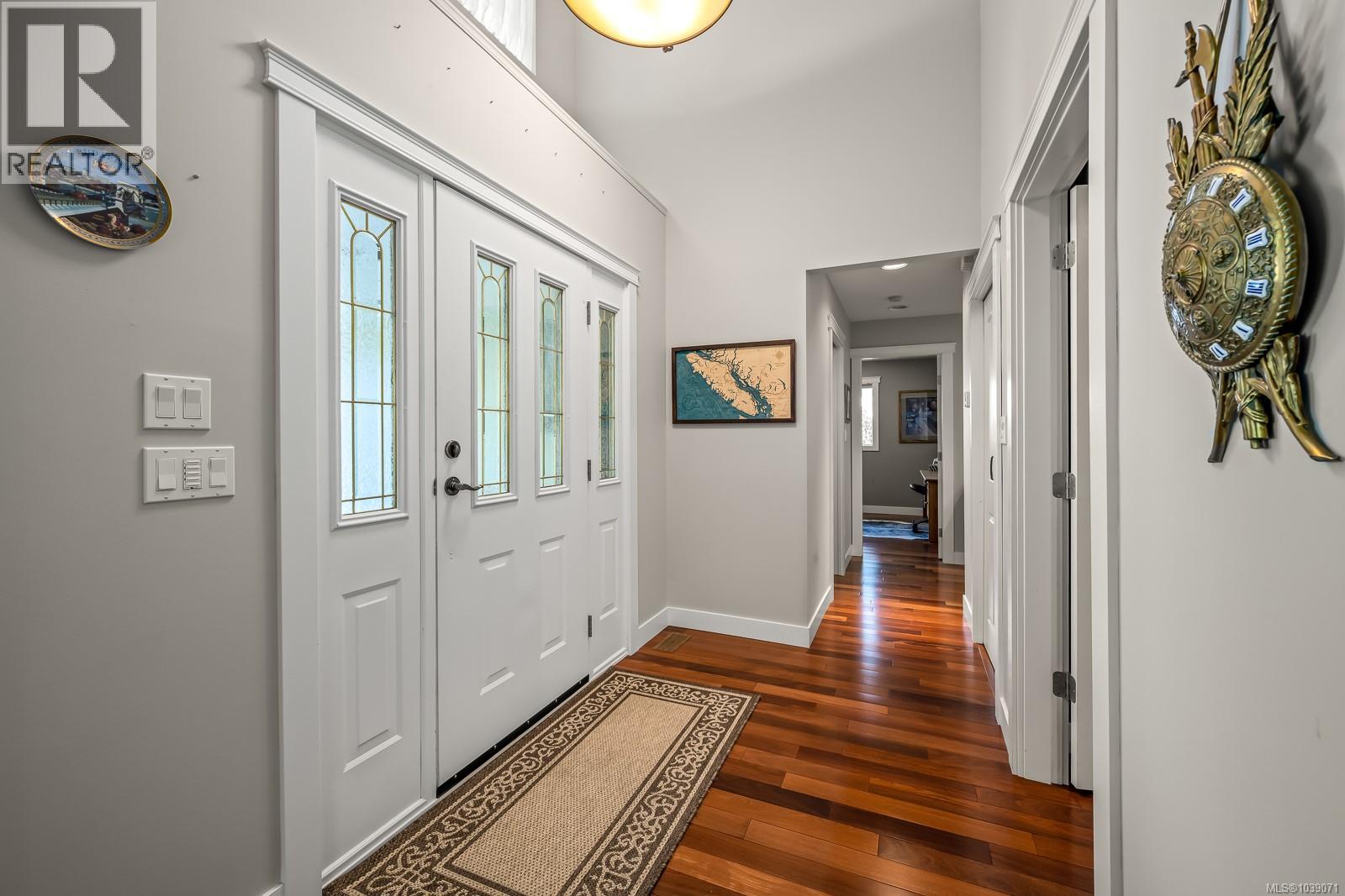 920 Eastwicke Cres