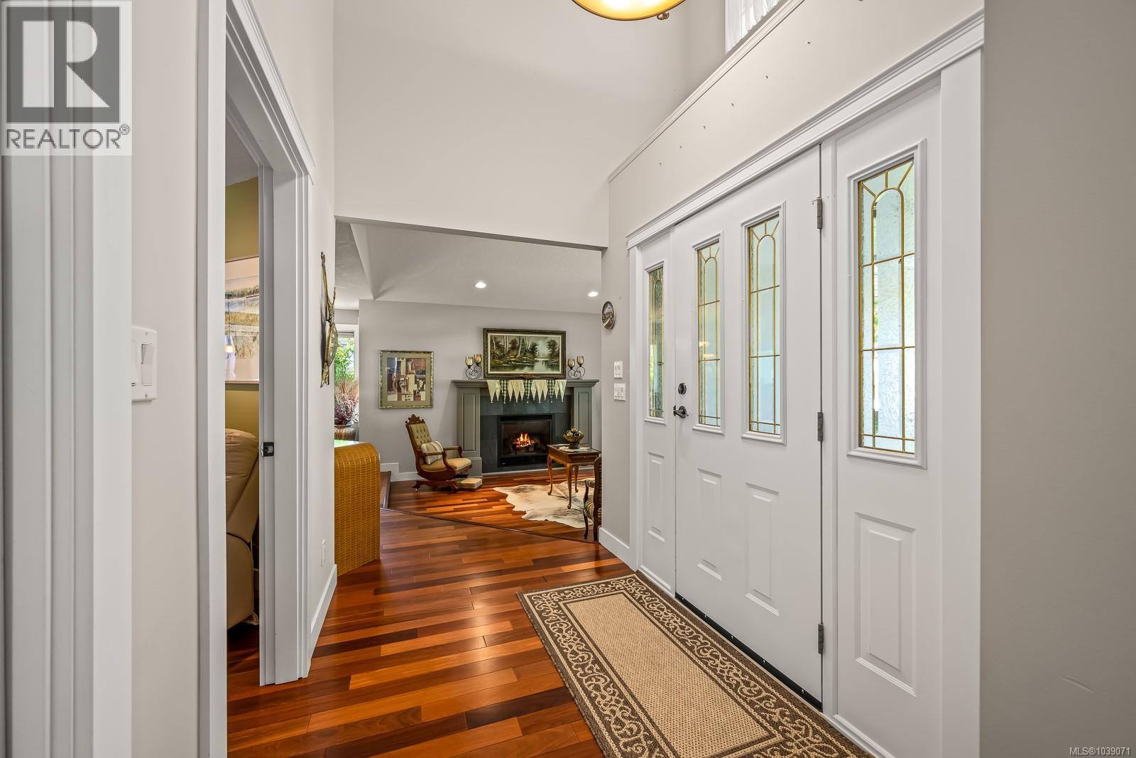 920 Eastwicke Cres