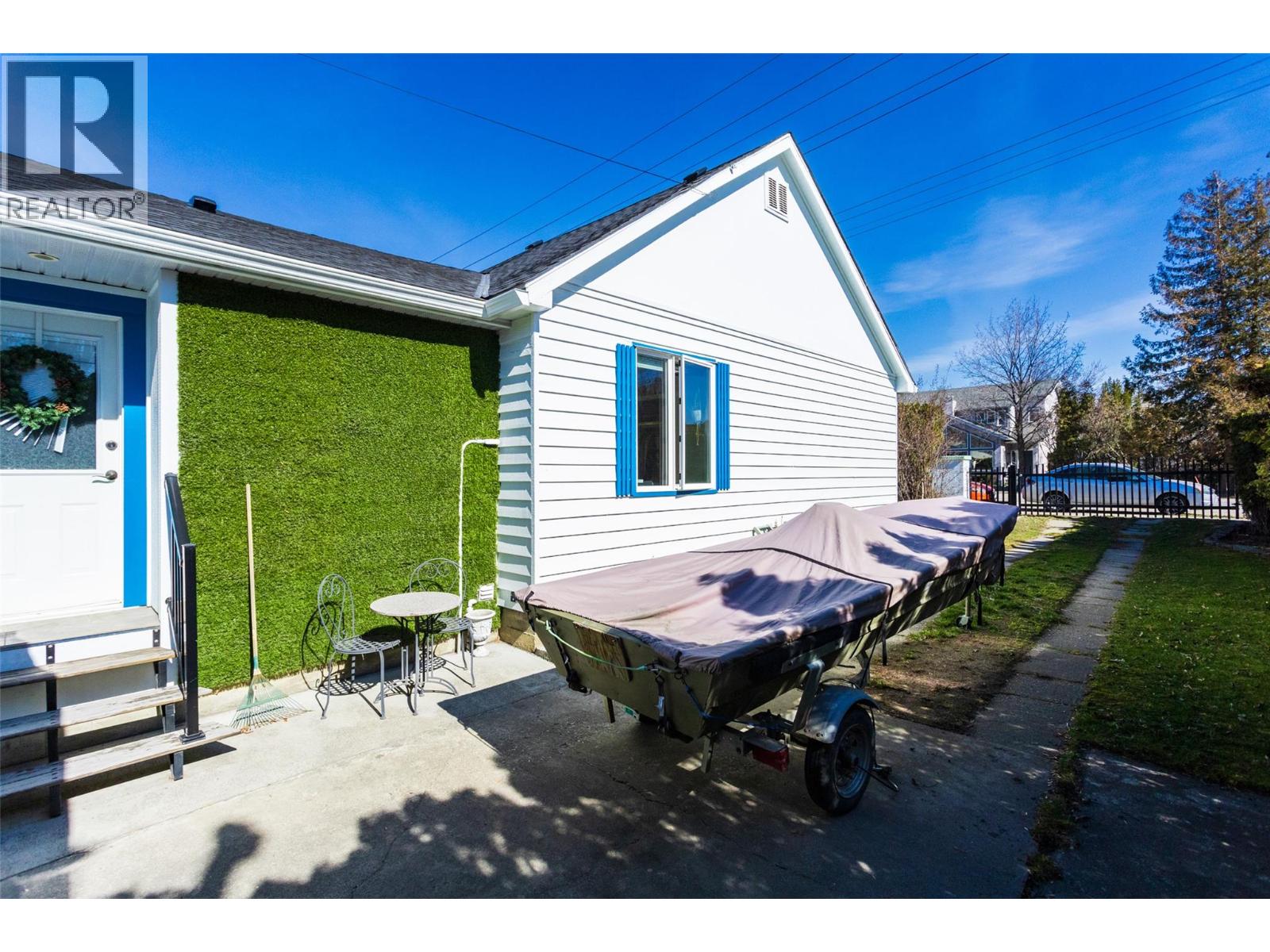 2422 Richter Street