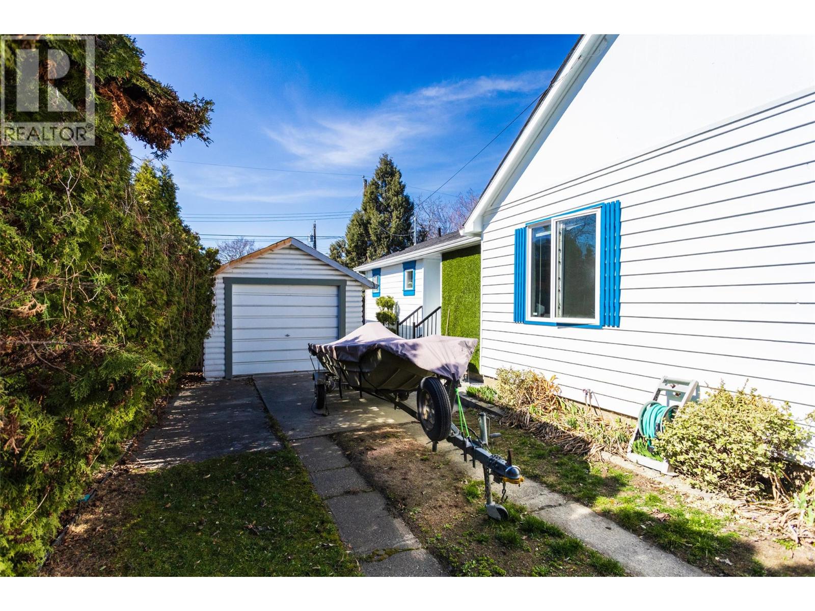 2422 Richter Street